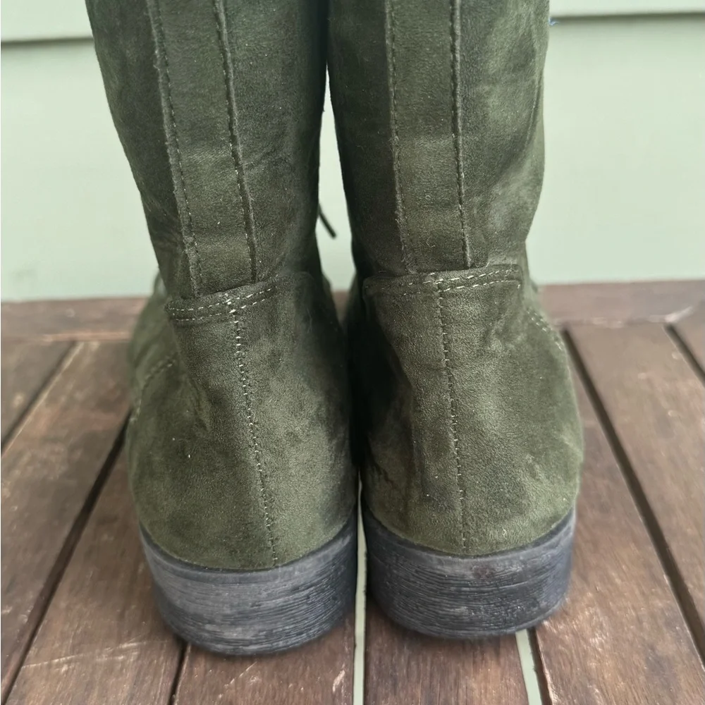 Green Lace-Up Boots - Picture 3 of 8
